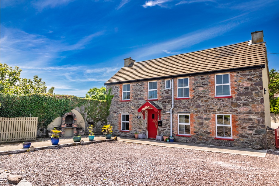15 Old Schoolhouse, Cloghane