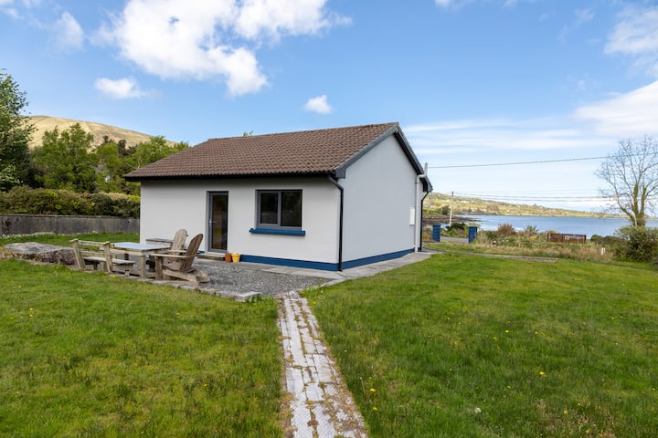 Corcha Dhuibhne cottage